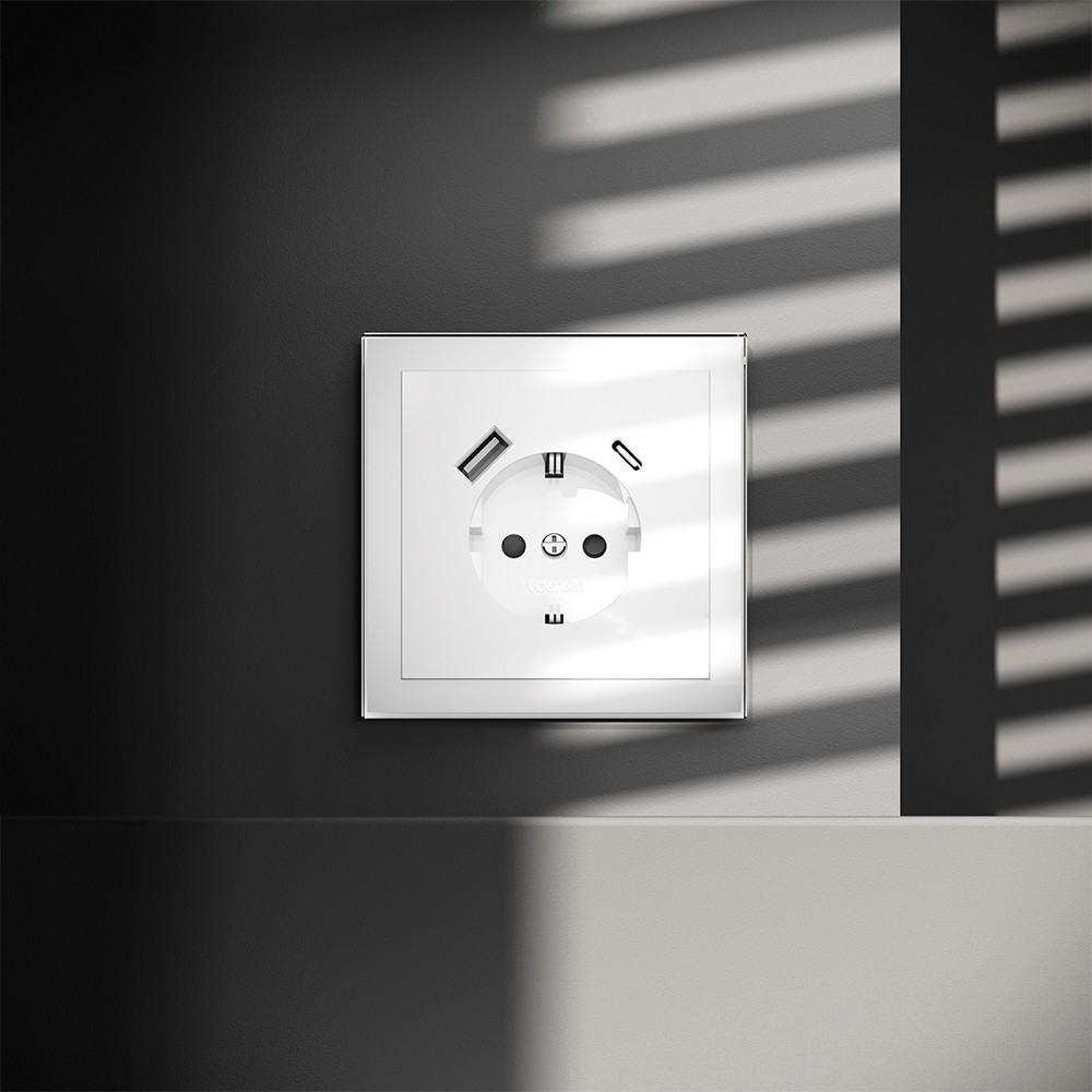 Розетка встраиваемая VOLTUM S70 с заземлением и защитными шторками, 16А, с USB, A+С, (белый глянцевый)