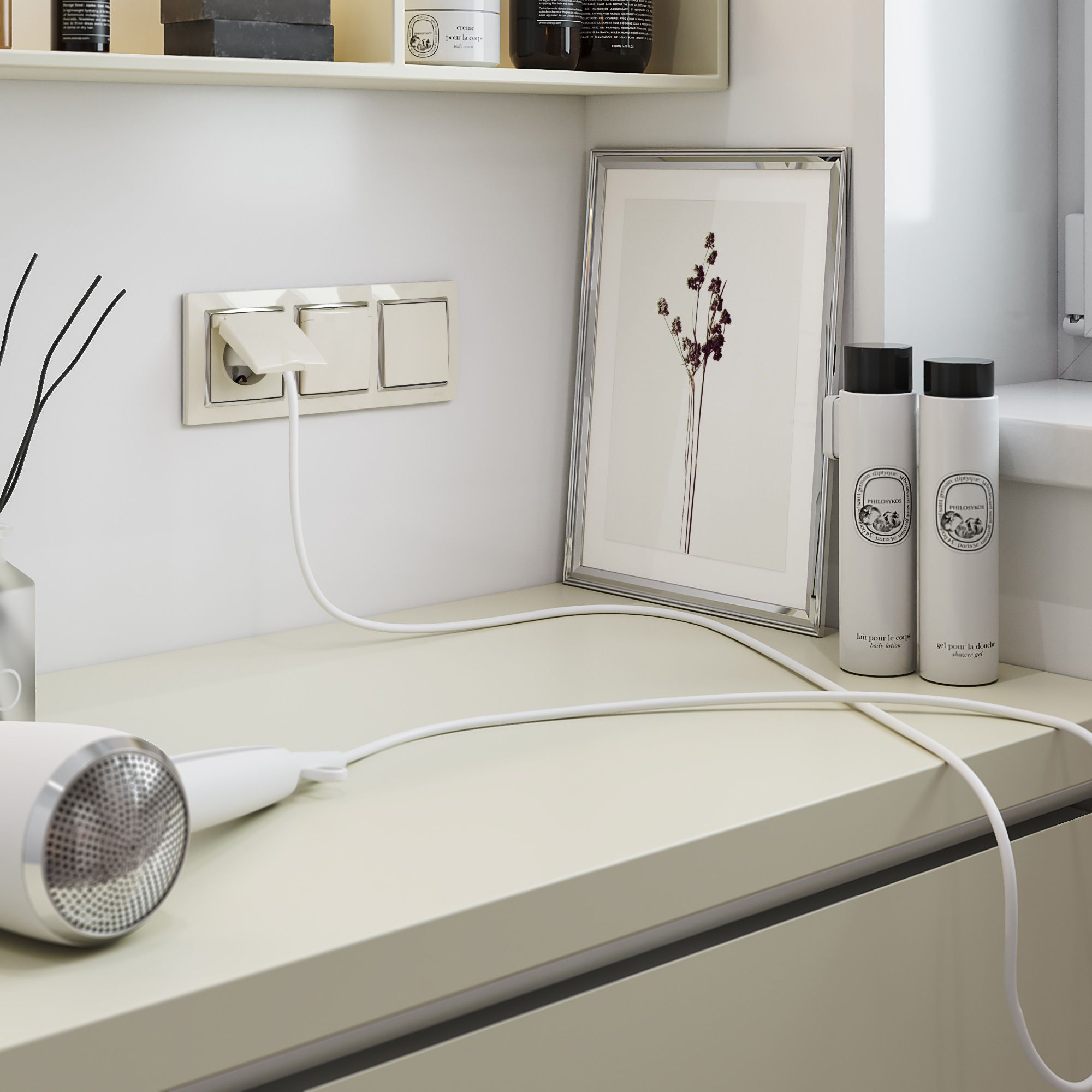 Розетка влагозащ. с зазем. с защит. крышкой и шторками (слоновая кость) Werkel