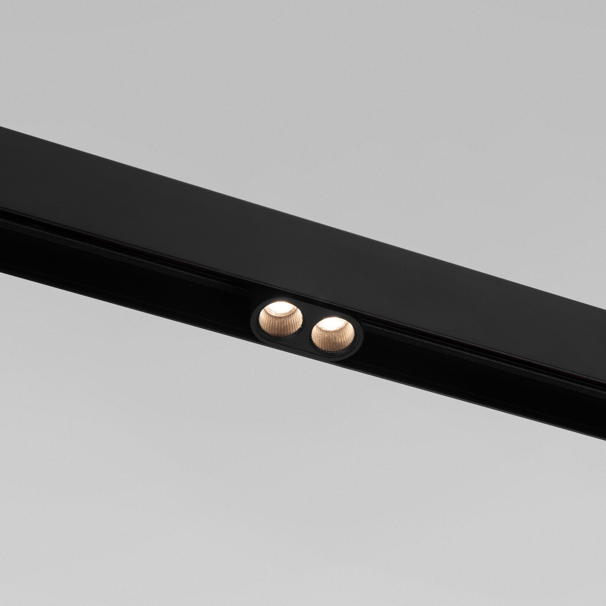 Slim Magnetic M02 Трековый светильник 4W 4200K Smally черный