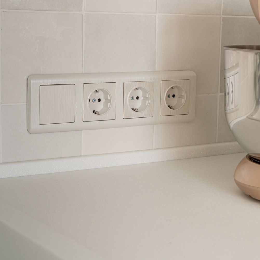 Выключатель одноклавишный (перламутровый рифленый) Werkel