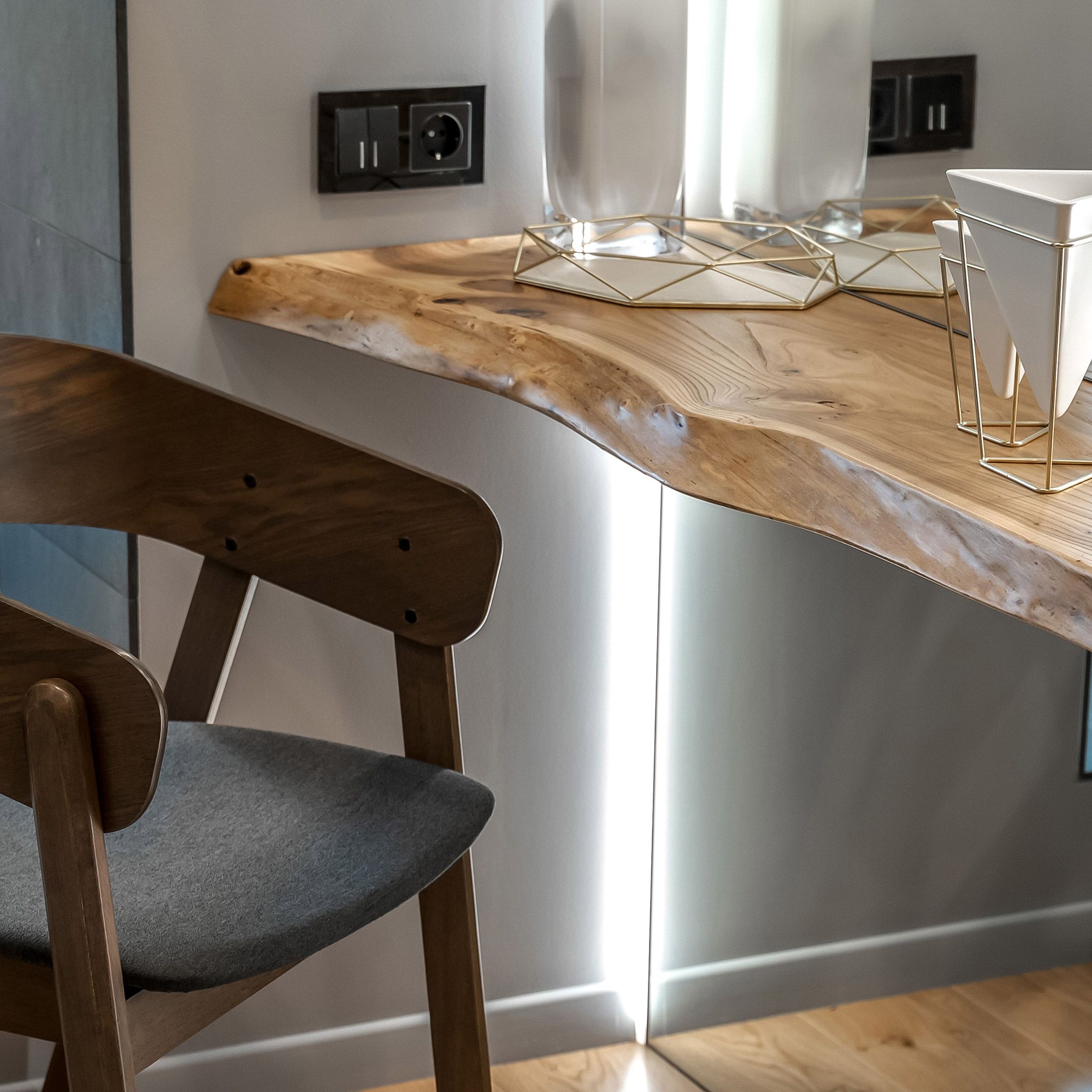 Выключатель двухклавишный с подсветкой (черный матовый) Werkel