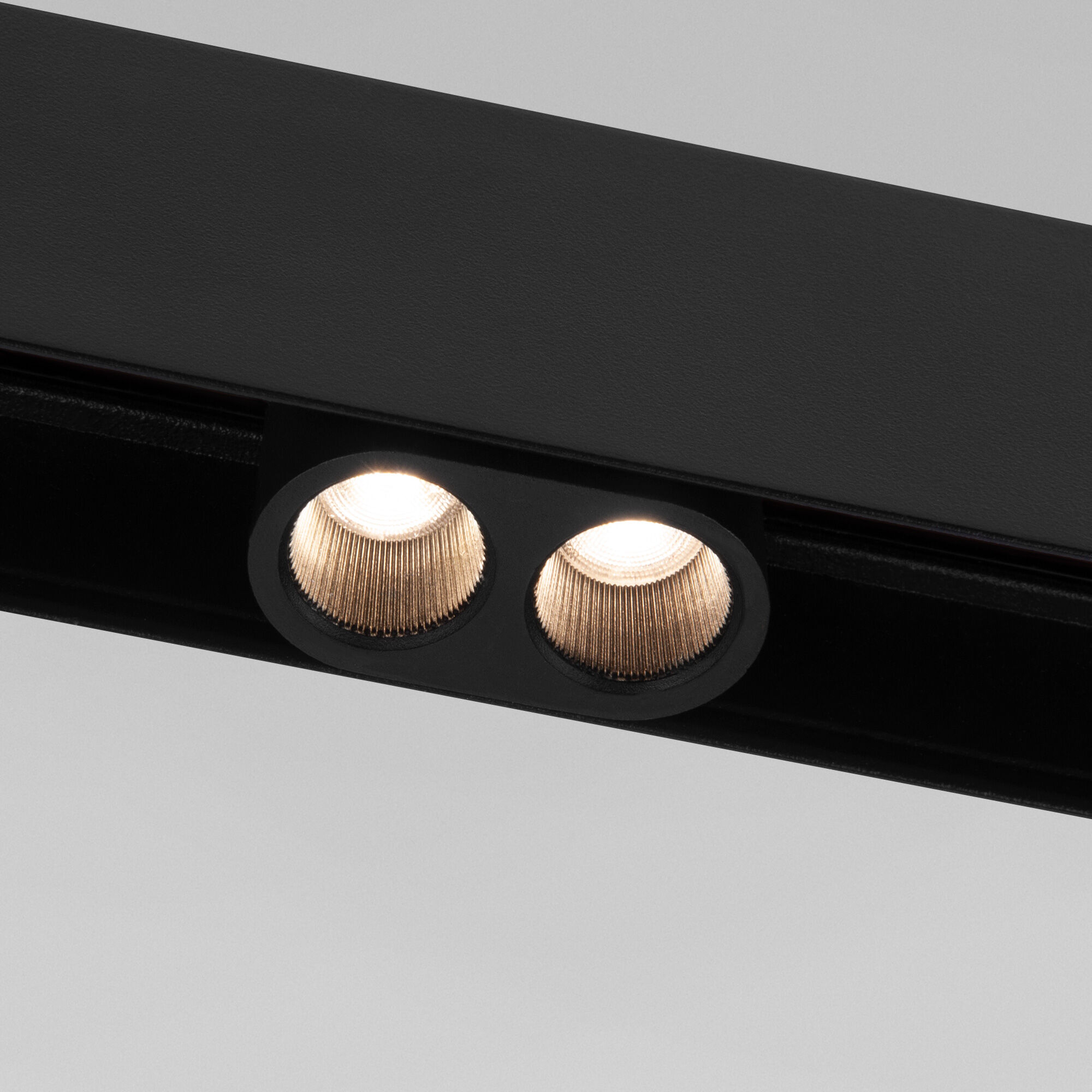Slim Magnetic M02 Трековый светильник 4W 4200K Smally черный