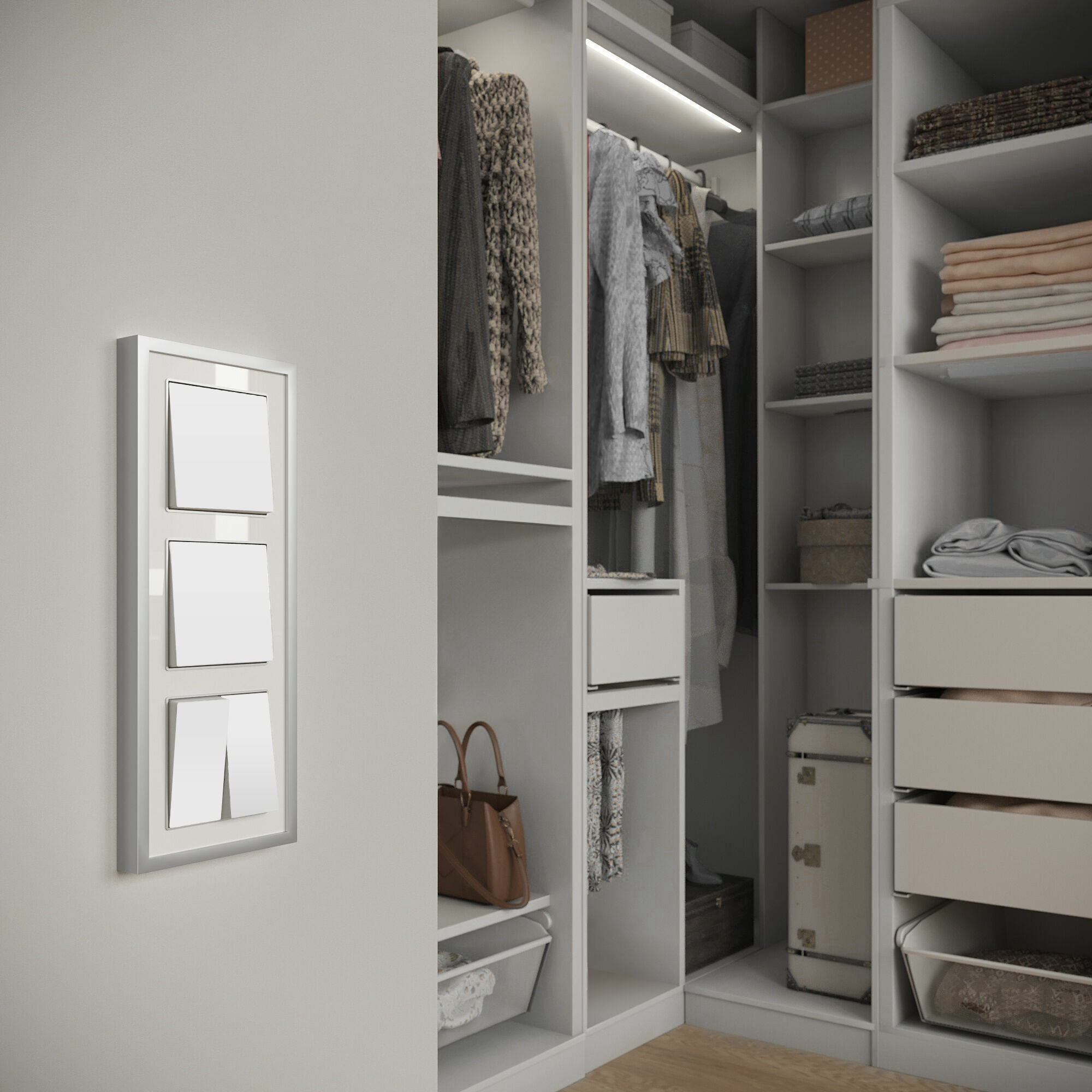 Рамка на 3 поста Baguette (белый/серебро) Werkel