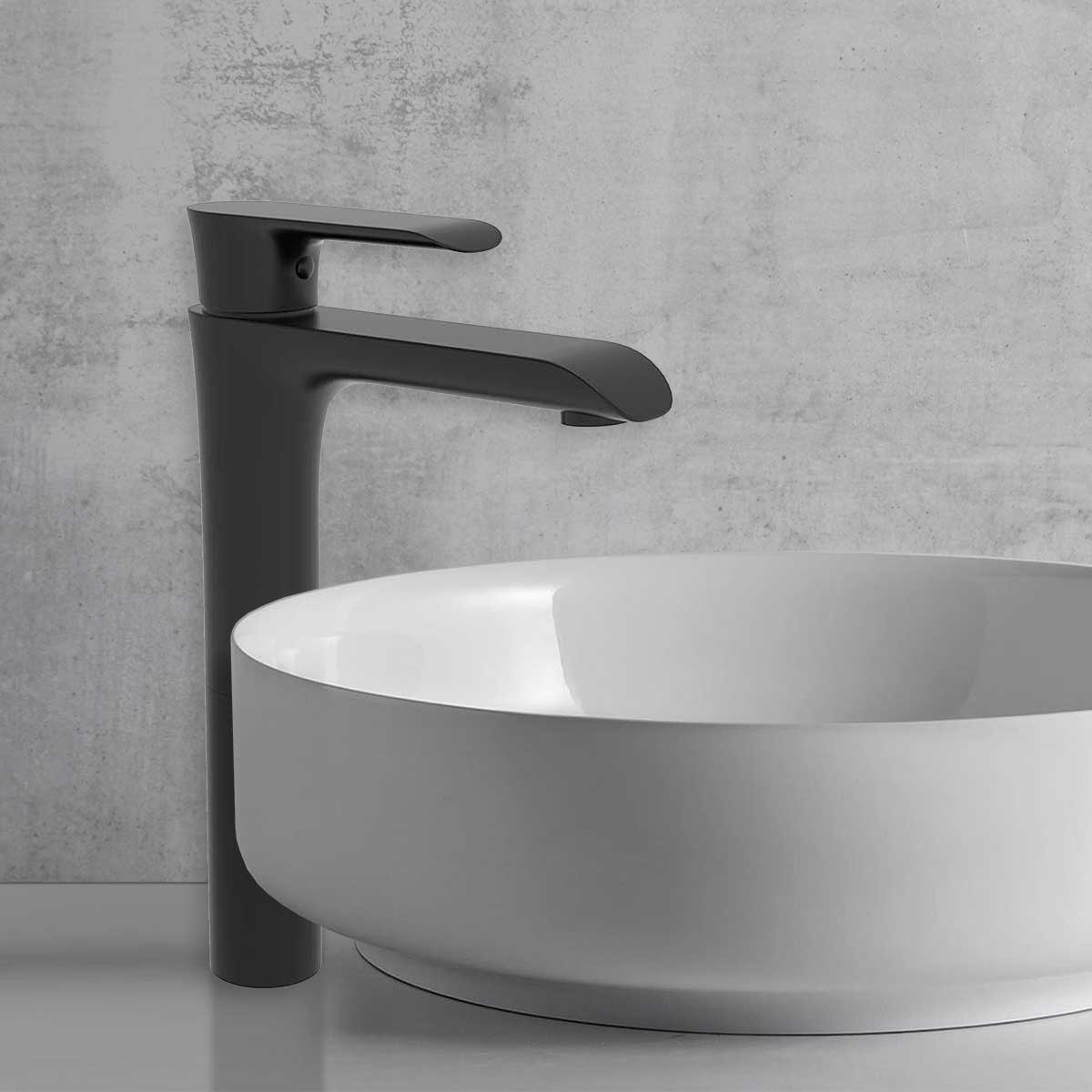 Смеситель Vincea Esse VBF-1E2MB на столешницу черный