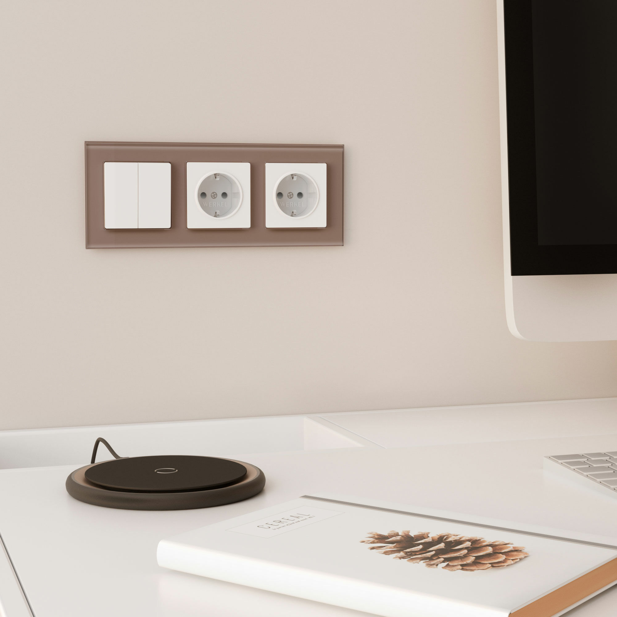 Рамка на 3 поста (латте, стекло) Werkel