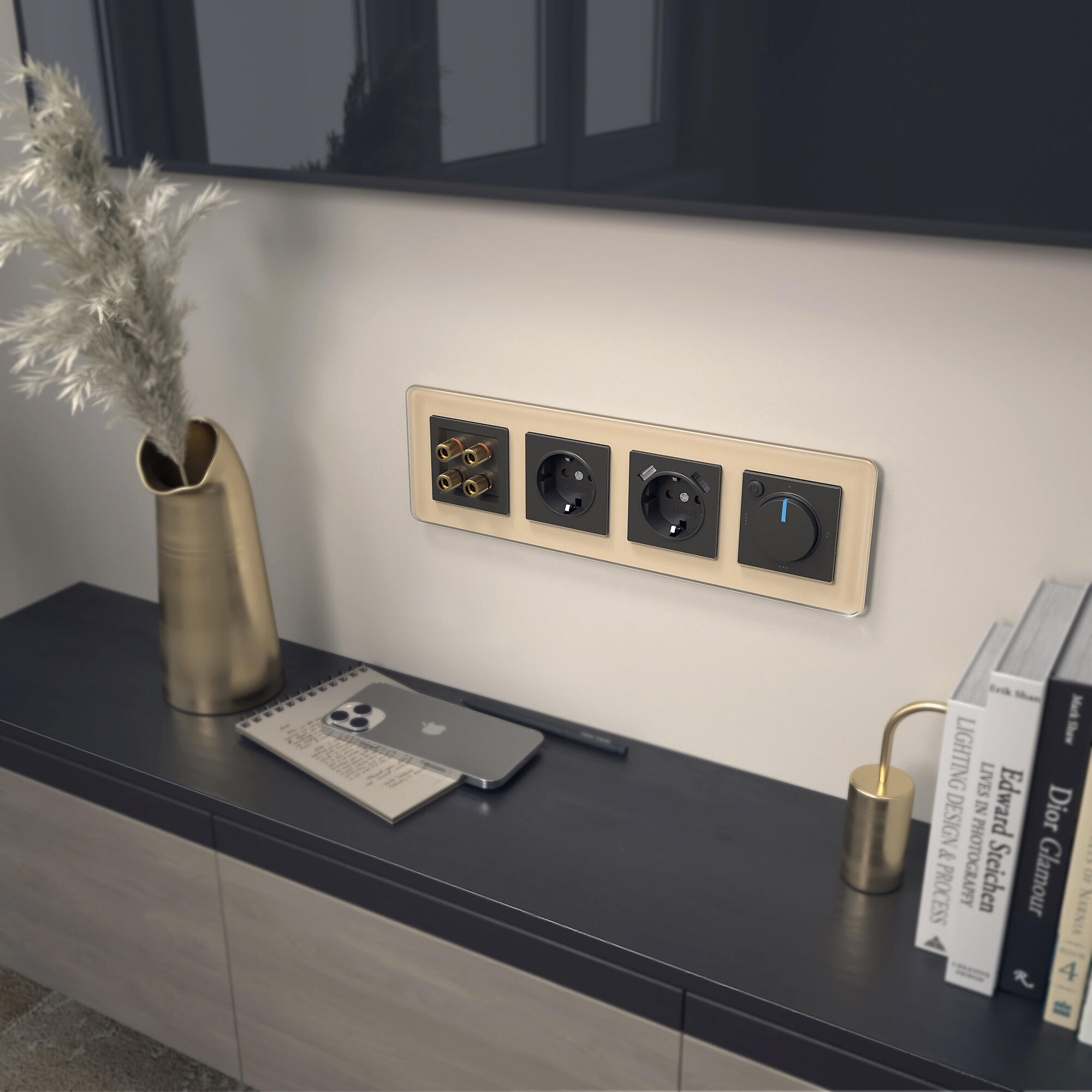 Рамка из стекла на 4 поста Elite айвори Werkel