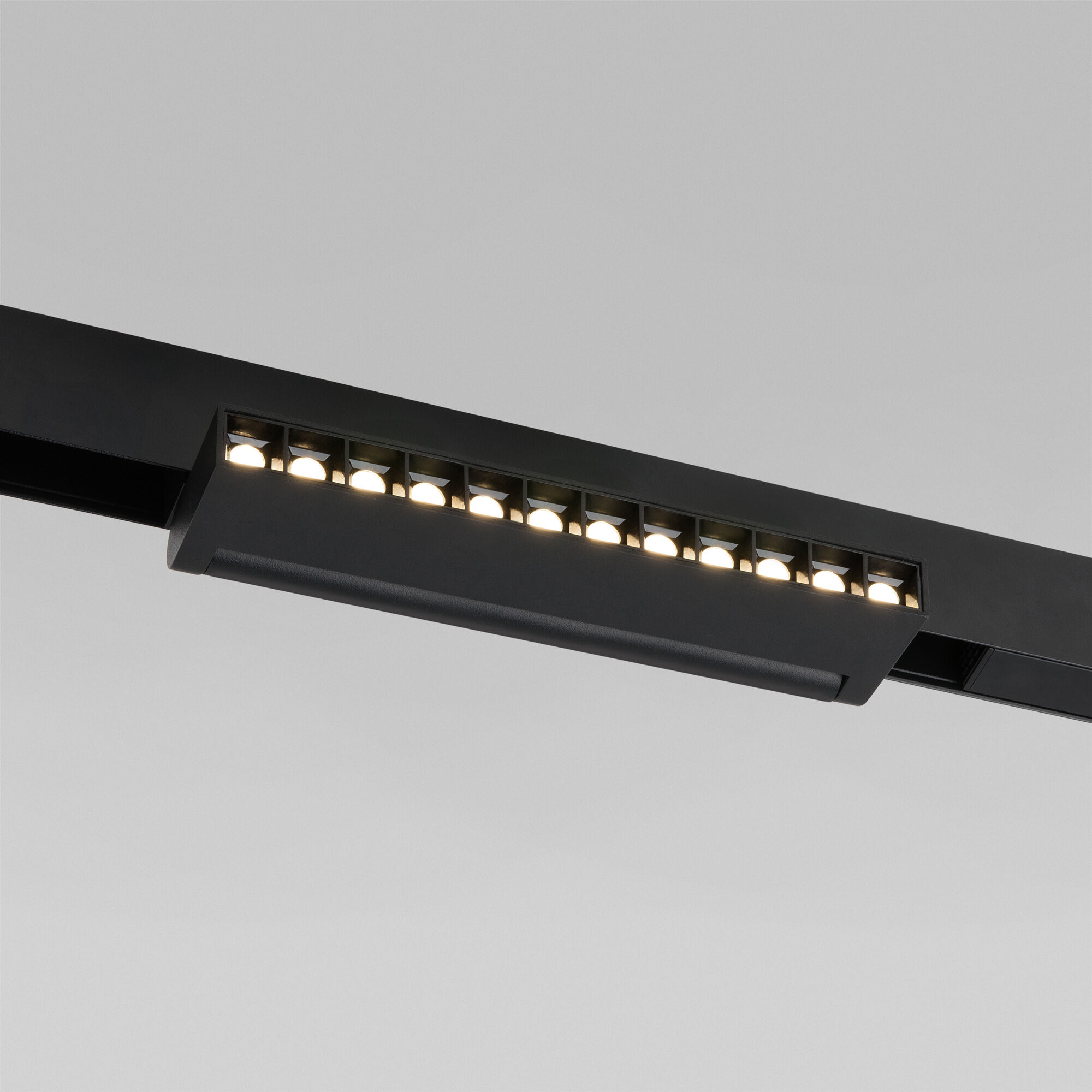 Slim Magnetic Умный трековый поворотный светильник 12W 2700-6500K Dim HL02 черный