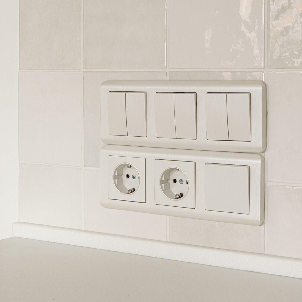 Выключатель двухклавишный проходной (перламутровый рифленый) Werkel