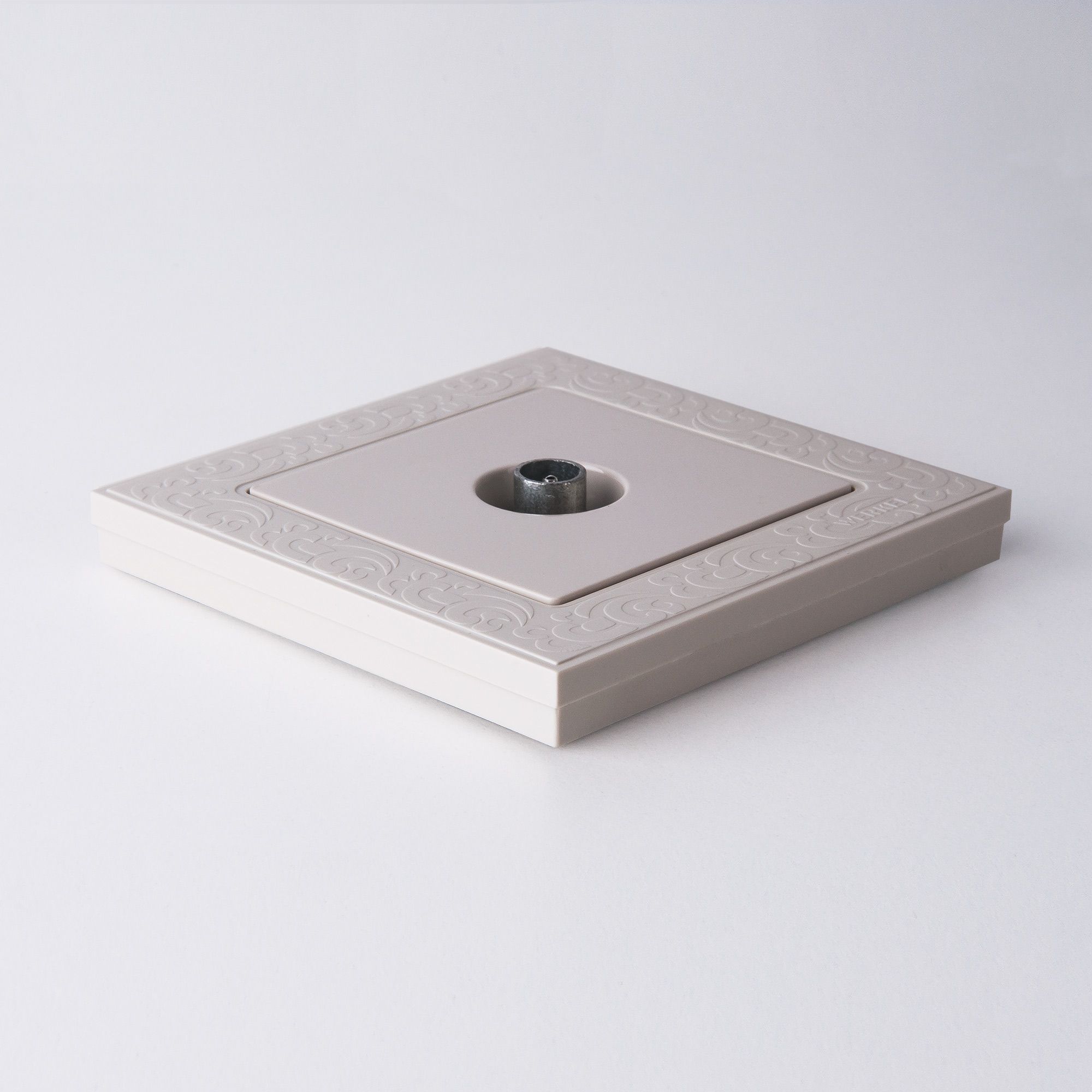 ТВ розетка оконечная (слоновая кость) Werkel