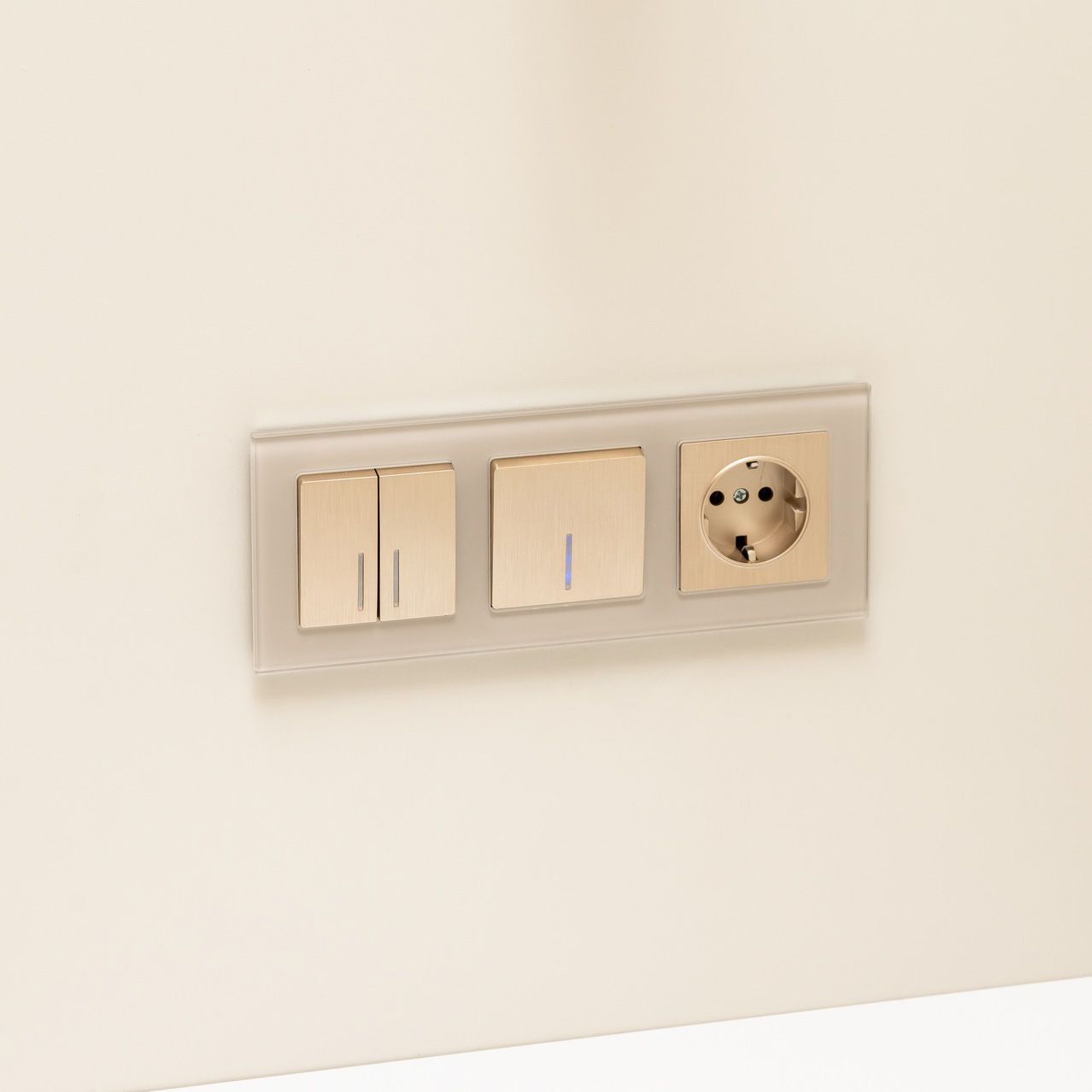 Выключатель одноклавишный с подсветкой (шампань рифленый) Werkel