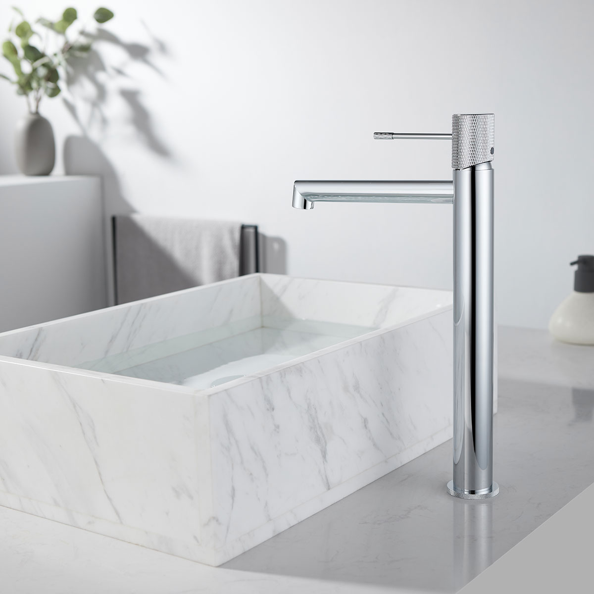 Смеситель Vincea Desire VBF-1D2CH на столешницу хром