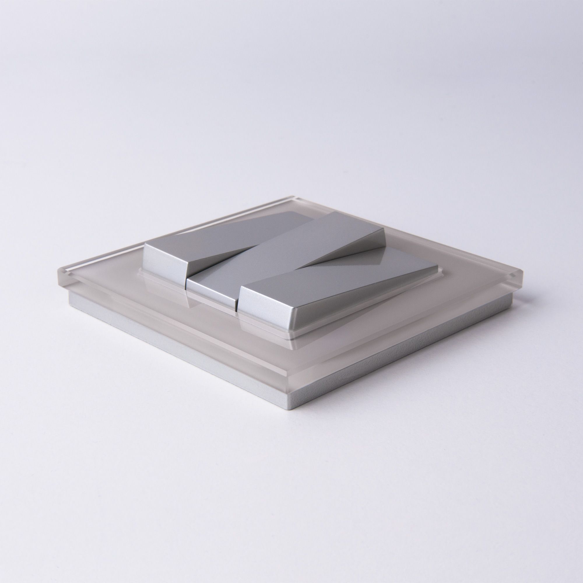 Рамка на 1 пост (дымчатый,стекло) Werkel