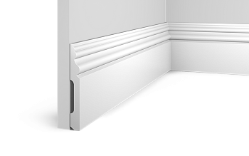 Напольный плинтус B126 HIWOOD