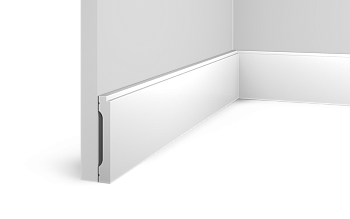 Напольный плинтус B90V2 HIWOOD