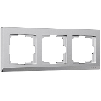 Рамка на 3 поста Stark (серебряный матовый) Werkel