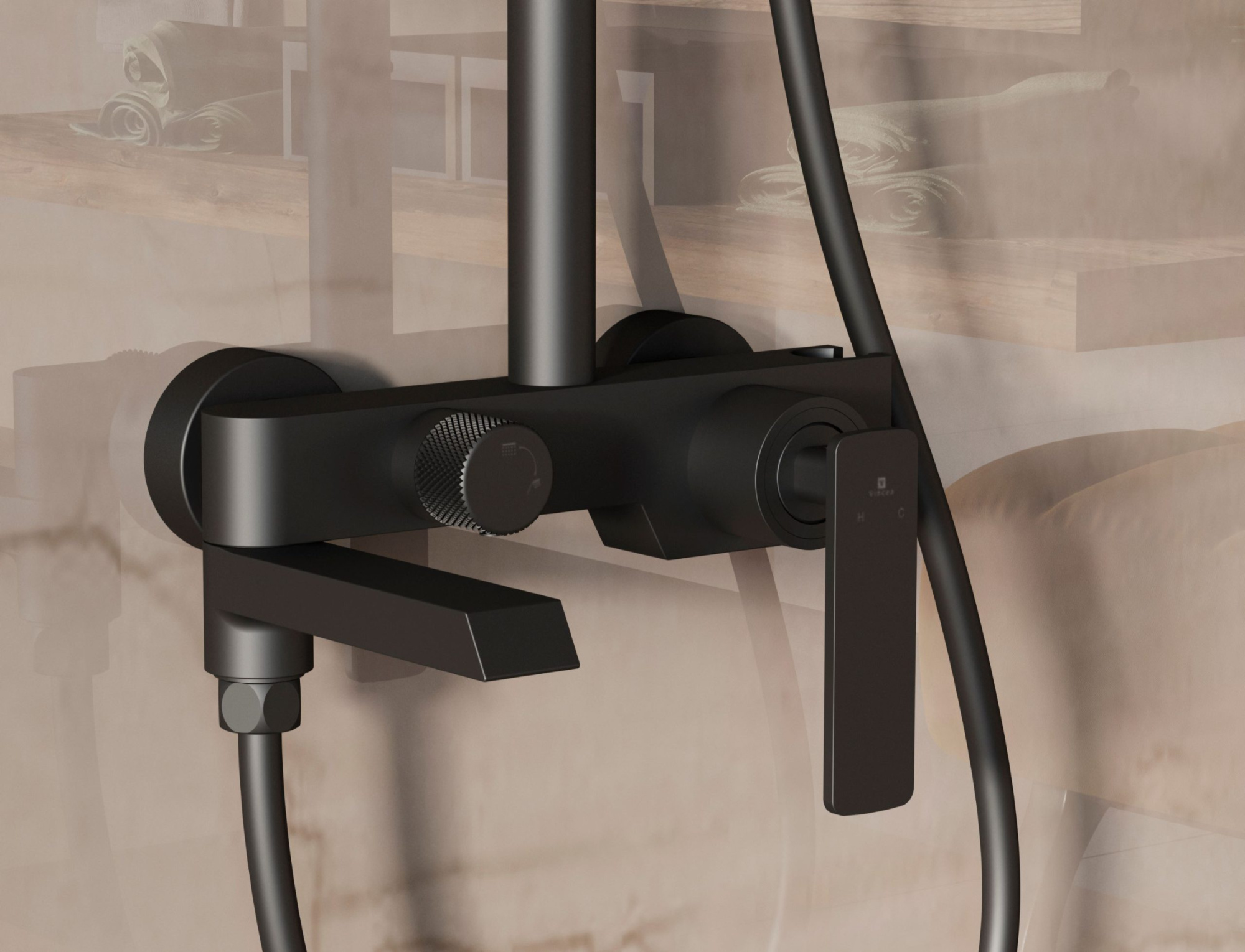 Душевая стойка Vincea VSFS-413MB настенная цвет черный