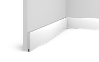 Напольный плинтус B70N HIWOOD